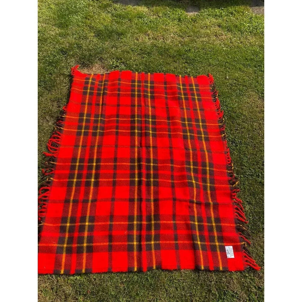 Faribo Plaid Blanket Red BlackTartan Fringe Acrylic USA Faribault Woolin Mills